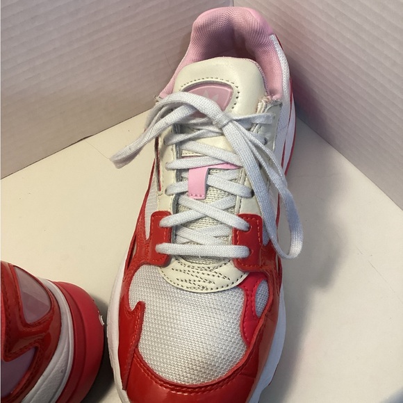 Size 6 Adidas Falcon Active Women’s Sneakers Flaw - Picture 4 of 9